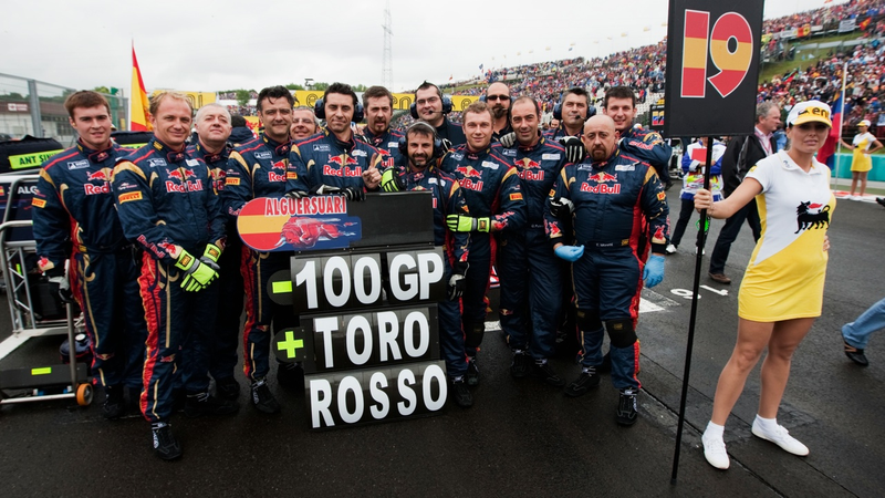 Illustration for article titled Pictures from the 2011 Hungarian Grand Prix